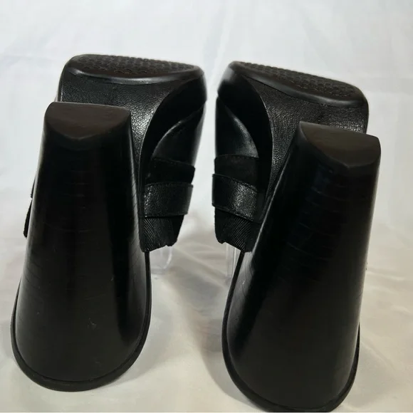Cole Haan Women's Black Leather Heels Clogs Mules Shoes Silver Buckle Size 10 - Picture 12 of 12